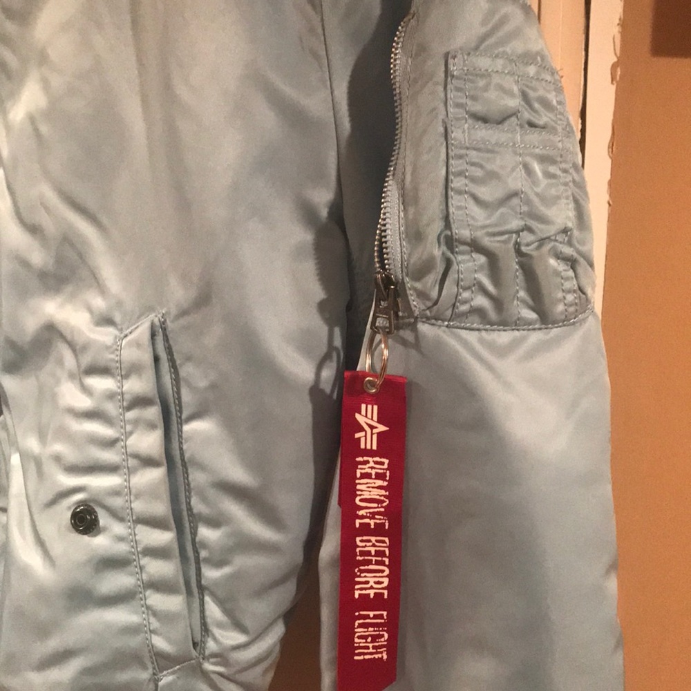 Bomber jacket - Picture 3 of 4